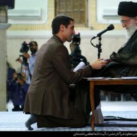لقاء الإمام الخامنئي مع طلبة الجامعة